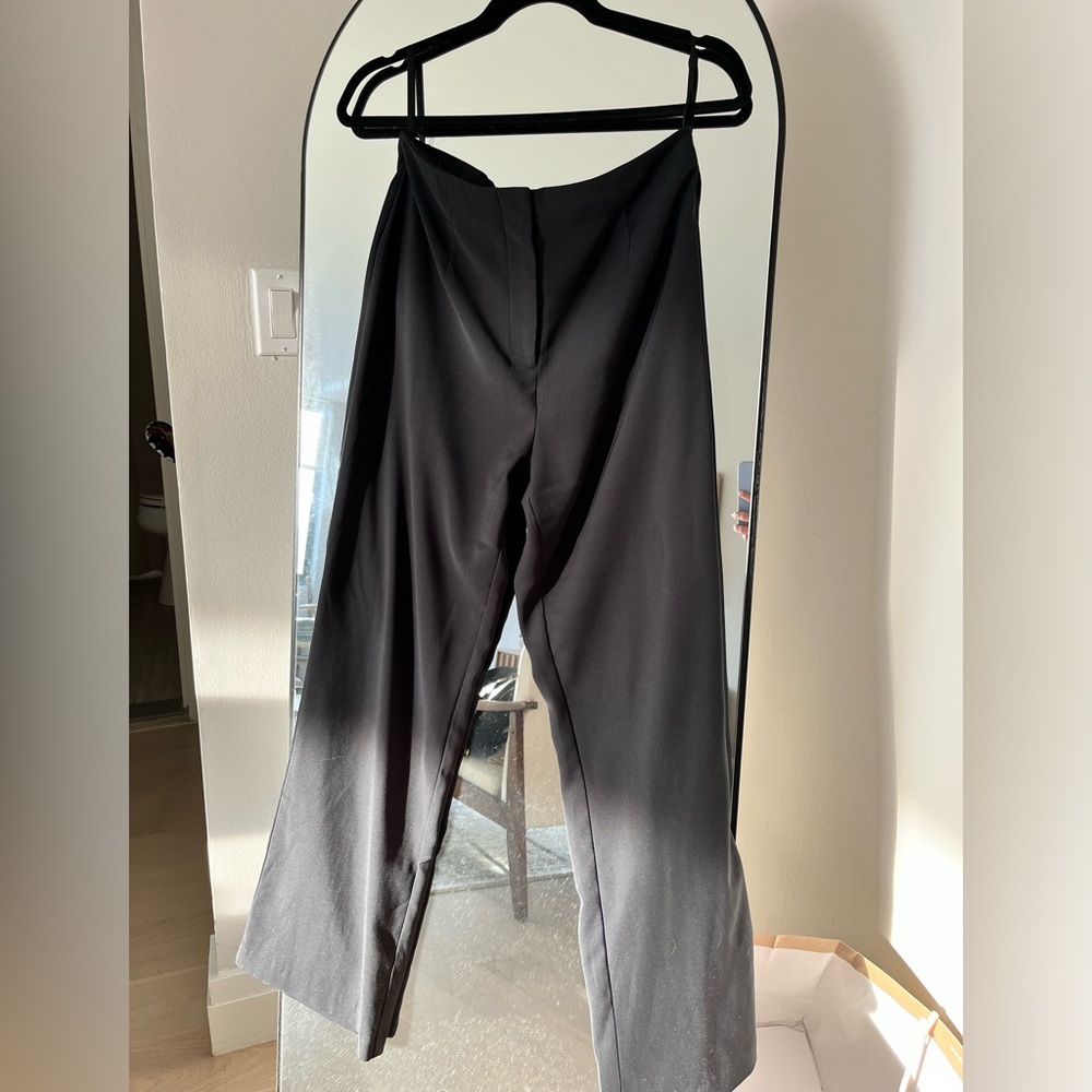 A&F High Slim Boot Trouser - Size 28 Short